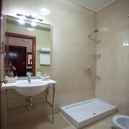 Orchidea Hotel Tirana Exterior photo